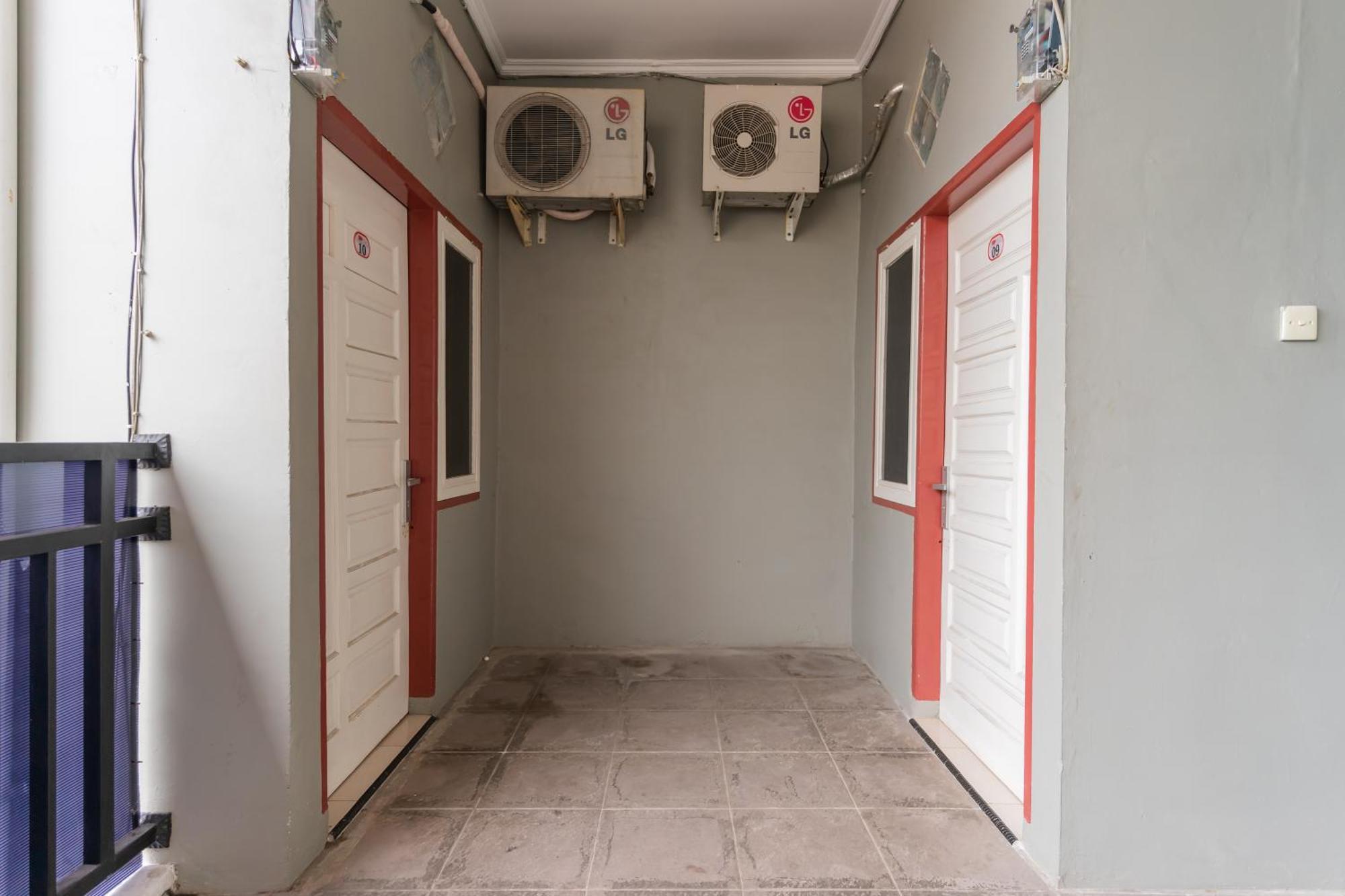Reddoorz At Jalan Sei Batang Hari Hotel 2*